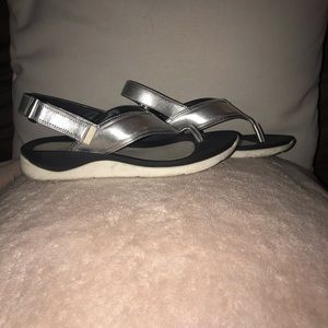 CLARKS ARTISAN